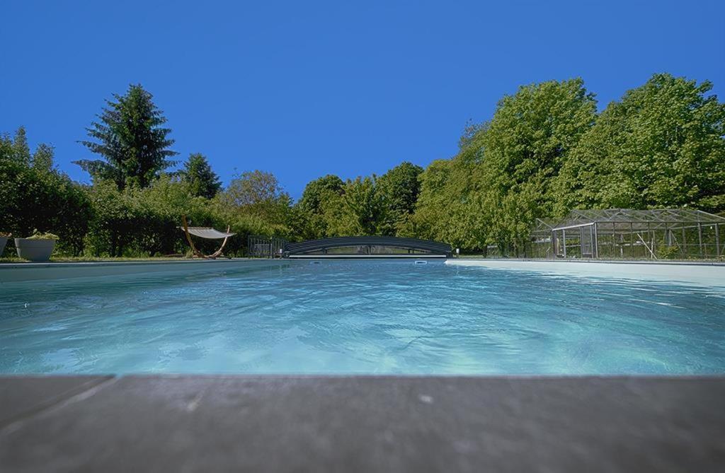 Le Logis Du Regisseur Bed & Breakfast Charny-Oree-de-Puisaye Eksteriør bilde