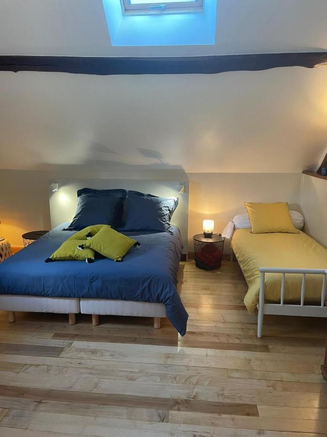 Le Logis Du Regisseur Bed & Breakfast Charny-Oree-de-Puisaye Eksteriør bilde